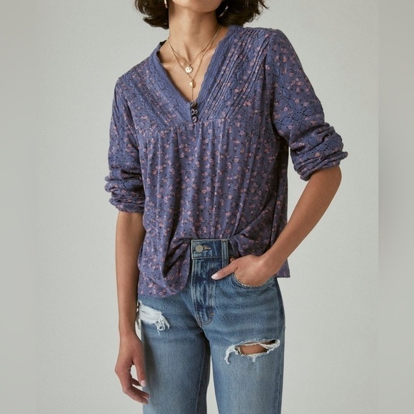 NWT Lucky Brand Floral Print Lace Inset Peasant Top Long Sleeve V Neck Sz XS - Picture 4 of 16